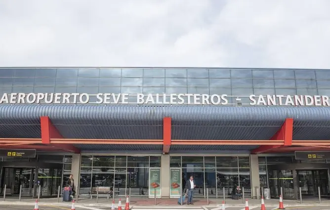 Aparcar gratis en el Aeropuerto de Santander
