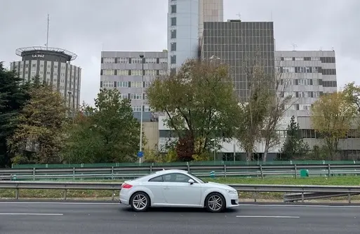 donde Aparcar gratis cerca del Hospital La Paz